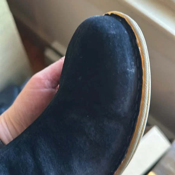 Ugg Boots - Picture 4 of 6